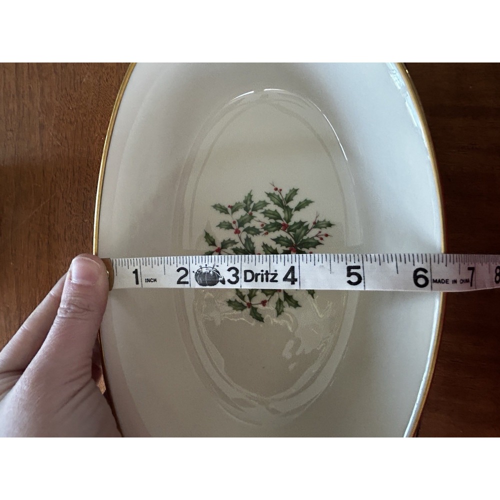 Lenox Holiday Holly Berry Oval 10 1/4" & 8.5"SERVING BOWL 24K Rim Lot Of 2 - Picture 12 of 13